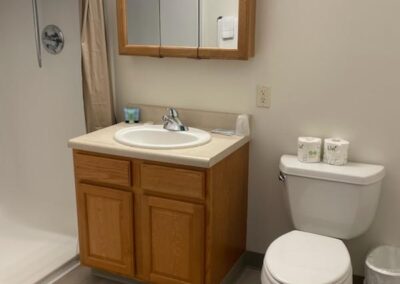 Elizabeth House bathroom